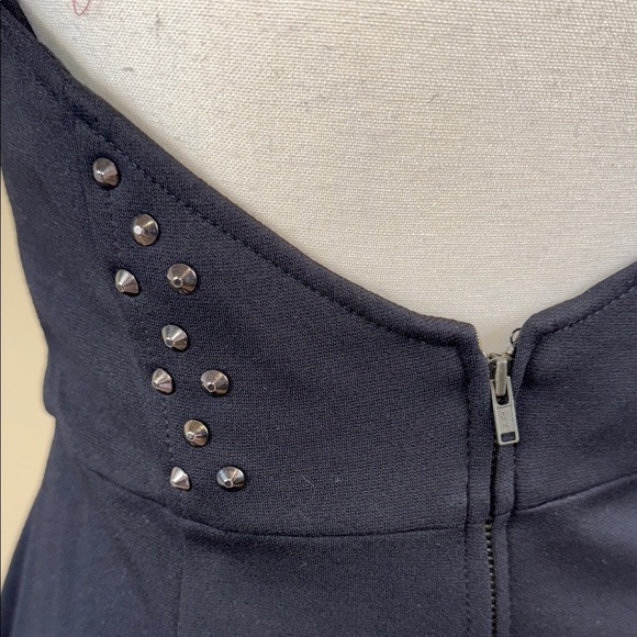 Guess Strapless Black Mini Dress Studded Size 8 Pockets Punk Goth Clubbing - Picture 10 of 16